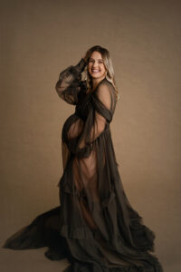 Northeast Ohio maternity photographer creating timeless studio maternity images
