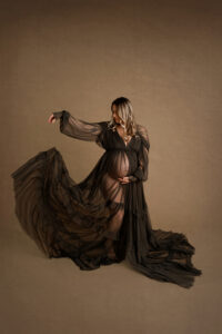 Medina Ohio maternity photographer capturing elegant studio portraits