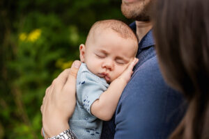 Danielle Ashley Photography spring family photo style guide with outfit tips for soft, timeless, and cohesive portraits.