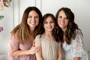 Candid Generational motherhood moment captured during quick Mother’s Day mini session